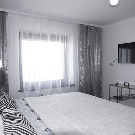 Lyra63 Large 80Sq M Top 14 Floor Šiauliai Kültér fotó